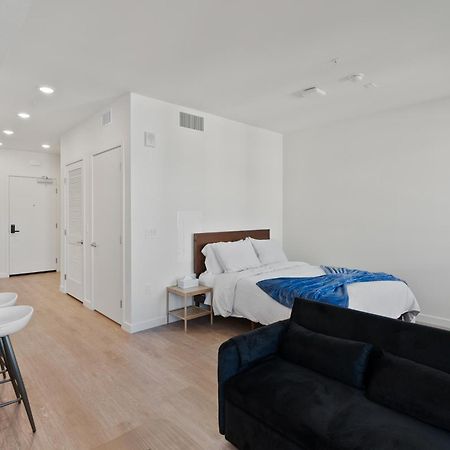 Bright Studio On Sunset Blvd, Free Parking, Gym, And Pool ลอสแอนเจลิส ภายนอก รูปภาพ