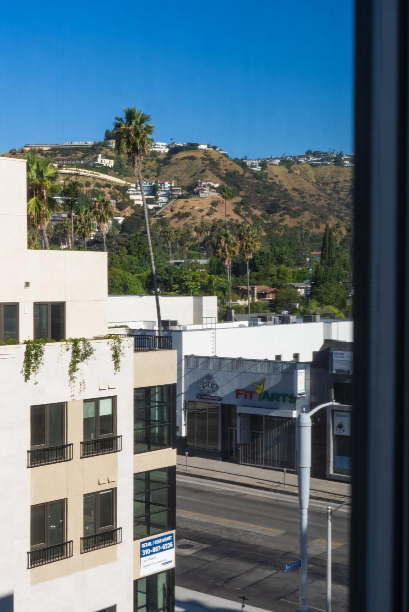 Bright Studio On Sunset Blvd, Free Parking, Gym, And Pool ลอสแอนเจลิส ภายนอก รูปภาพ