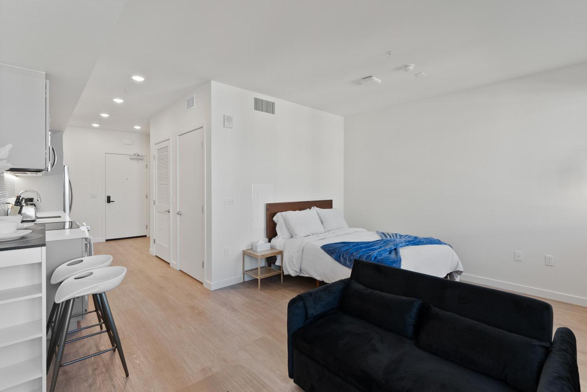 Bright Studio On Sunset Blvd, Free Parking, Gym, And Pool ลอสแอนเจลิส ภายนอก รูปภาพ